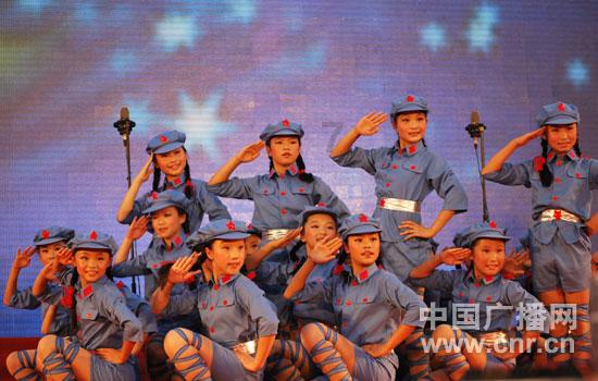 守正创新稳中求进 欢娱影视获传媒内参第八届指尖传媒榜多项荣誉