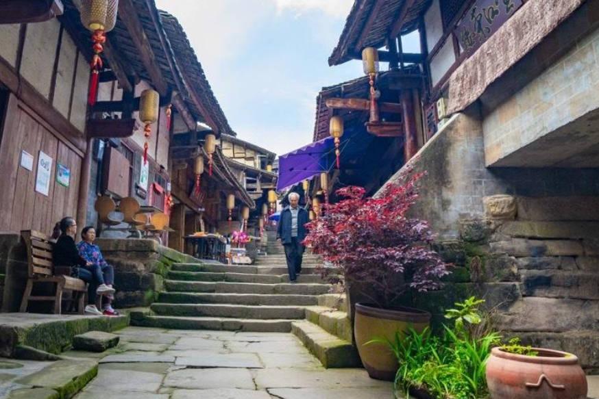 找到旅店窃贼